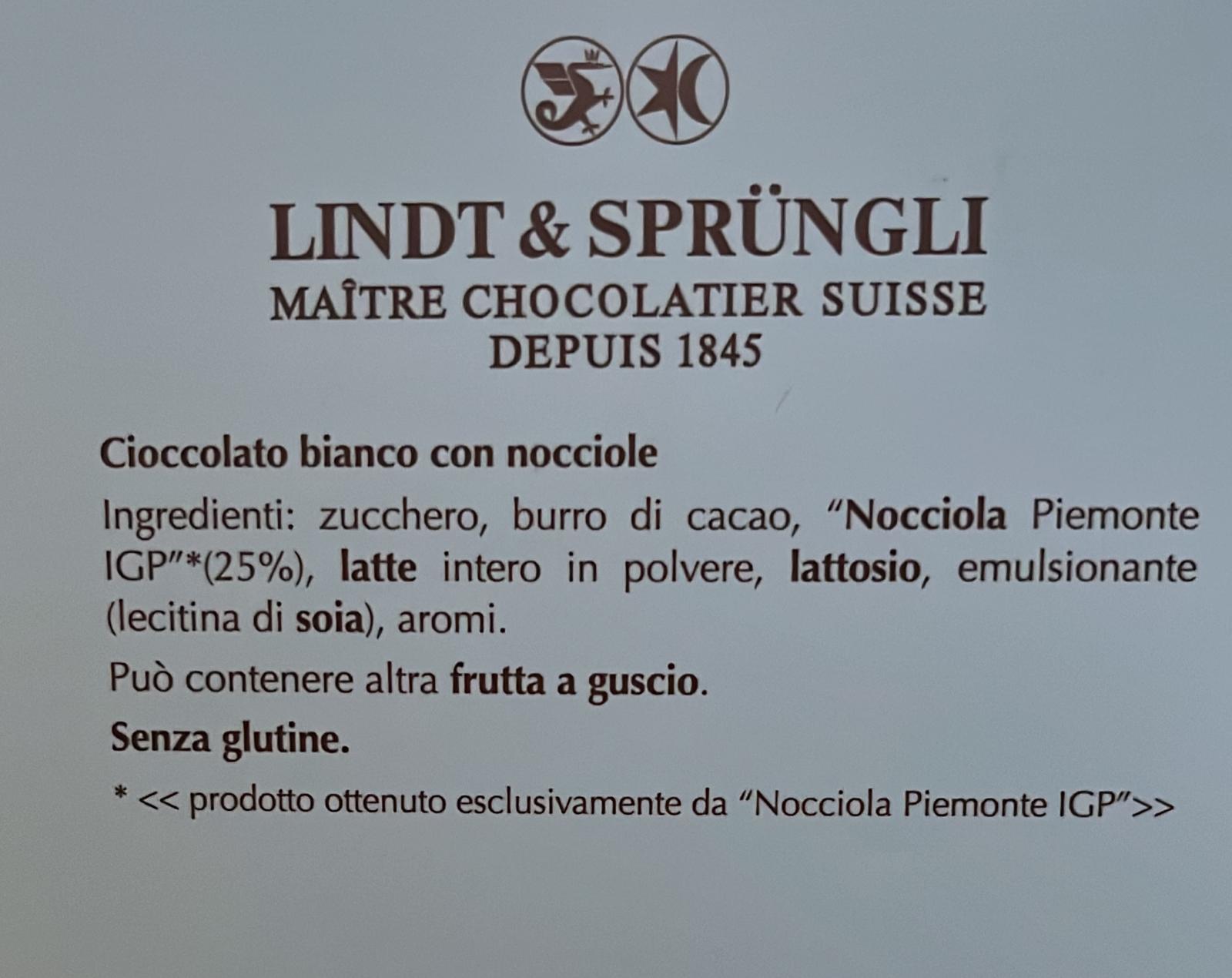 Lindt Lindor Egg Hazelnut White – White Chocolate with Whole Hazelnuts 390g  - You Dream Italy, image size:1600x1270