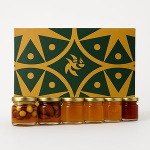 Fantasia Napoletana “Preziosa” Christmas Gift Box – Vesuvian Honey Selection & Nuts in Chestnut Honey