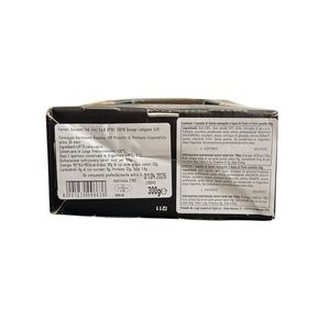 Ferrari Parmigiano Reggiano Über 30 Monate Gereift mit Feigen- und Birnenkonfitüre 300 g – Italienisches Feinschmecker-Set_desktop_2