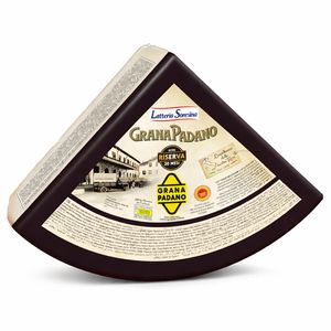 Grana Padano DOP Riserva Latteria Soresina stagionato oltre 20 mesi, forma intera da circa 4,5 kg.