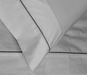 Completo Letto Matrimoniale in Percalle con Rigo a Contrasto di Biancaluna_0